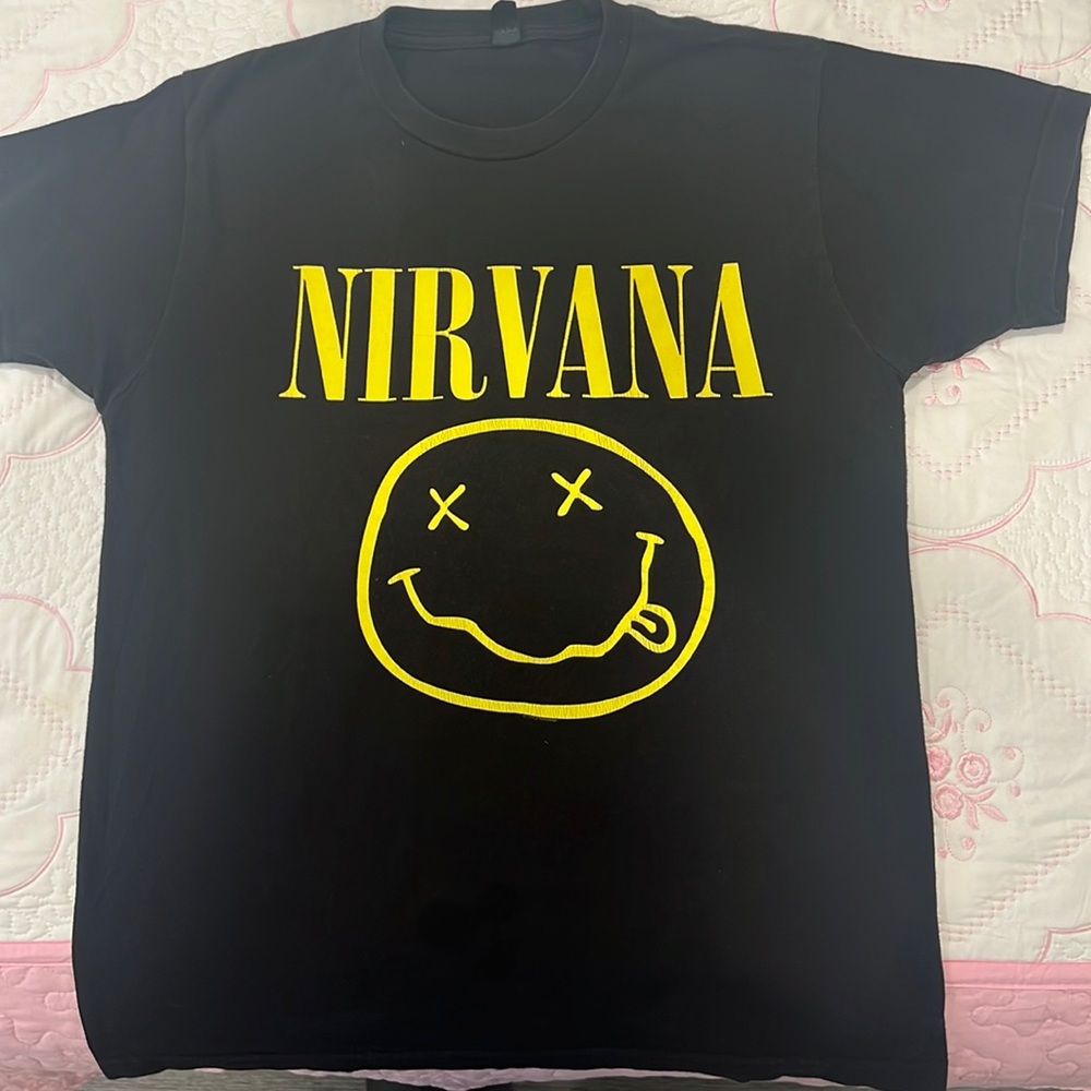 Tultex Adult’s Nirvana Crew Neck Short Sleeve Tee Size Medium